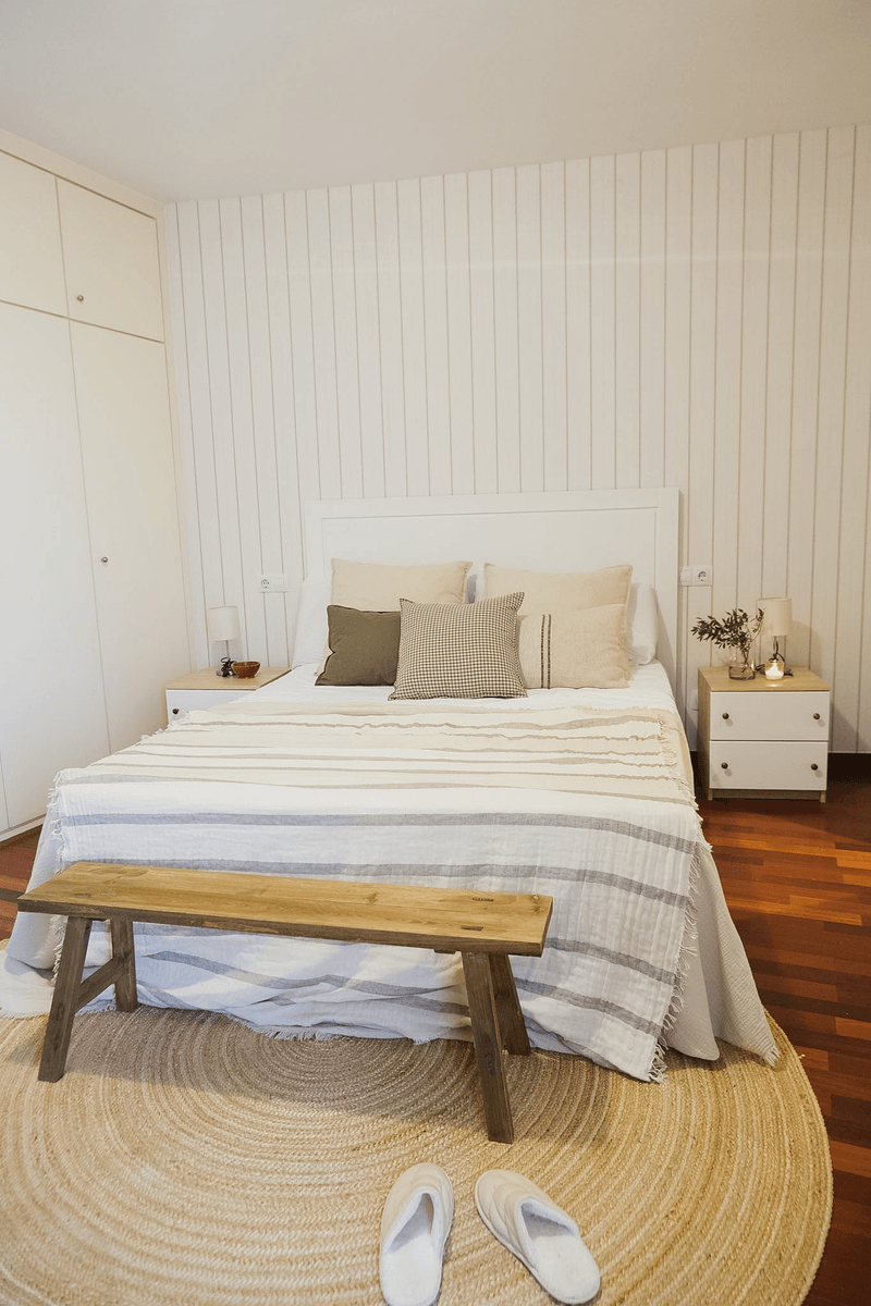 Rovira i Virgili - Interior View 13